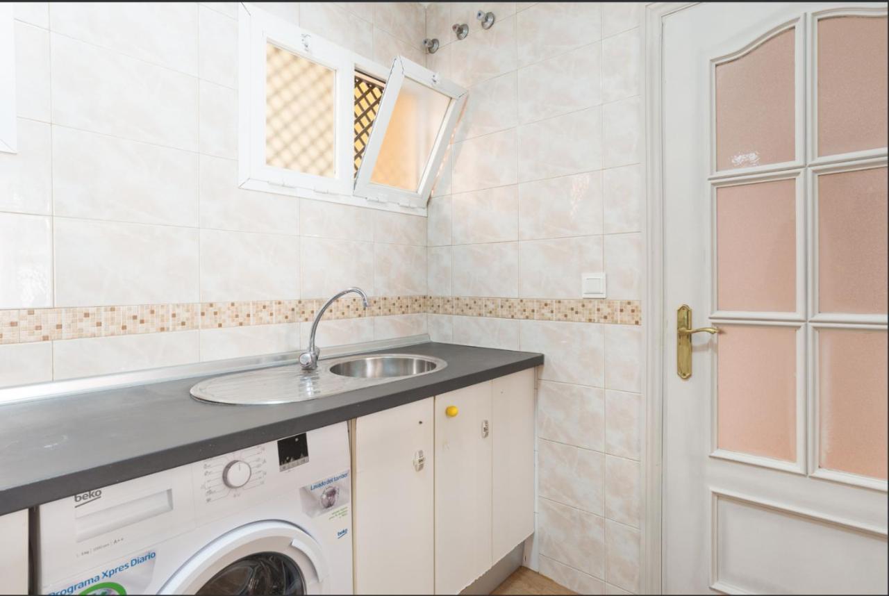 Merced10 2B Malaga Luaran gambar