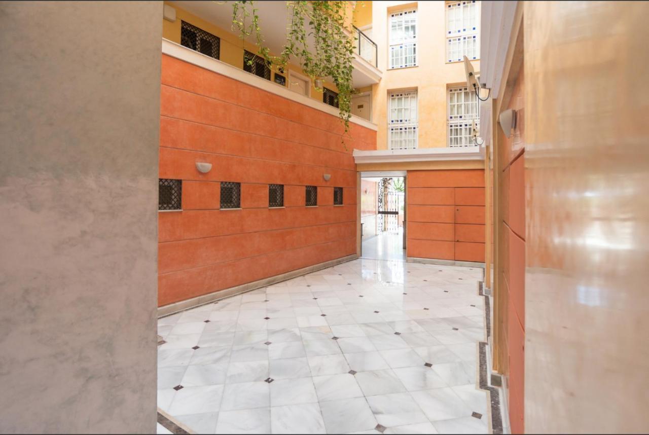 Merced10 2B Malaga Luaran gambar