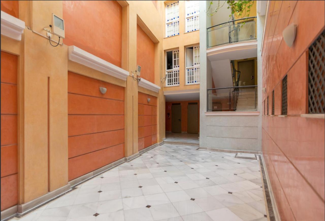 Merced10 2B Malaga Luaran gambar